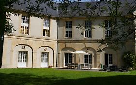 Magnifique Chateau Renove Proche Bourg Grand Parc Belle Terrasse Billard, Ping Pong, Proche Bayeux Et Plages Du Debarquement