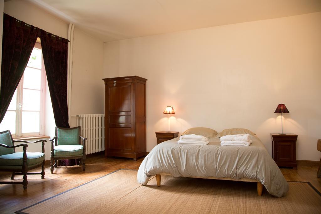 Château Magnifique: Renovated Retreat with Park Views and Game Room Tilly-sur-Seulles Exterior photo