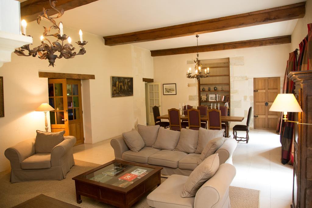 Château Magnifique: Renovated Retreat with Park Views and Game Room Tilly-sur-Seulles Exterior photo